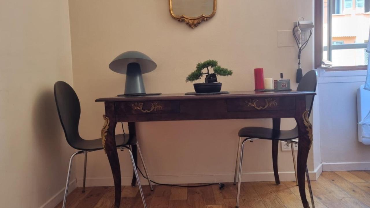 Appartement En Plein Coeur De Vieille 니스 외부 사진